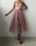 Vestido de novia civil malla de color puro, falda con tirantes y top de tubo europeo y americano