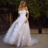 Vestido de novia de encaje con hombros strapless  de corte A