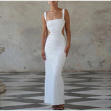 Vestido sin espalda con cuello cuadrado y tirantes de lentejuelas