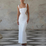 Vestido sin espalda con cuello cuadrado y tirantes de lentejuelas